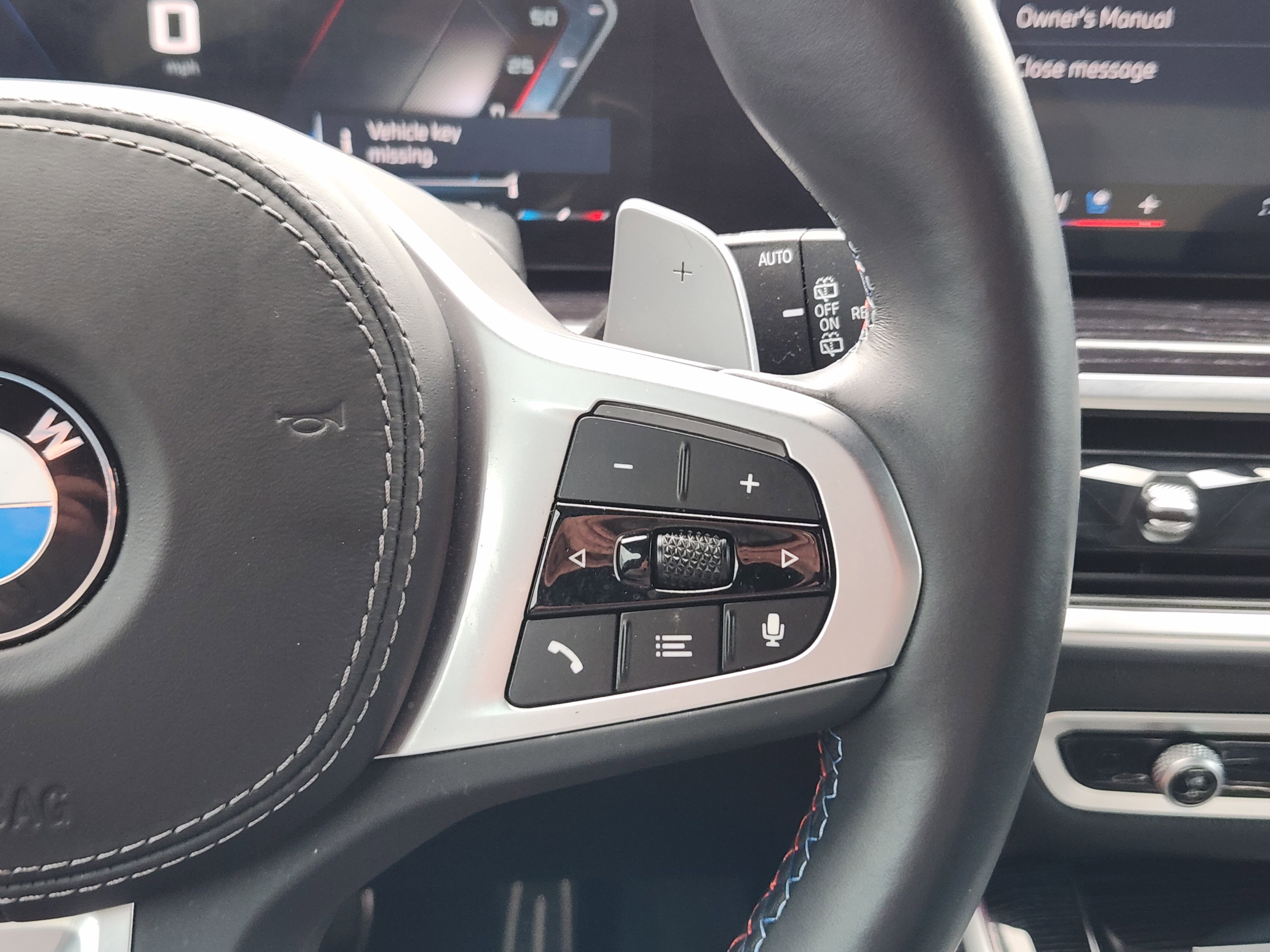 Used 2025 BMW X7 M60i AWD/4WD image 30