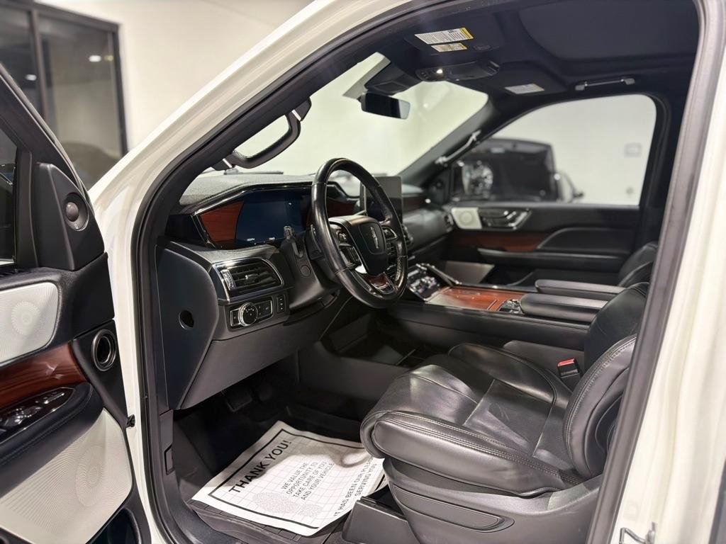 Used 2021 Lincoln Navigator L Reserve w/ Luxury Package AWD/4WD image 15