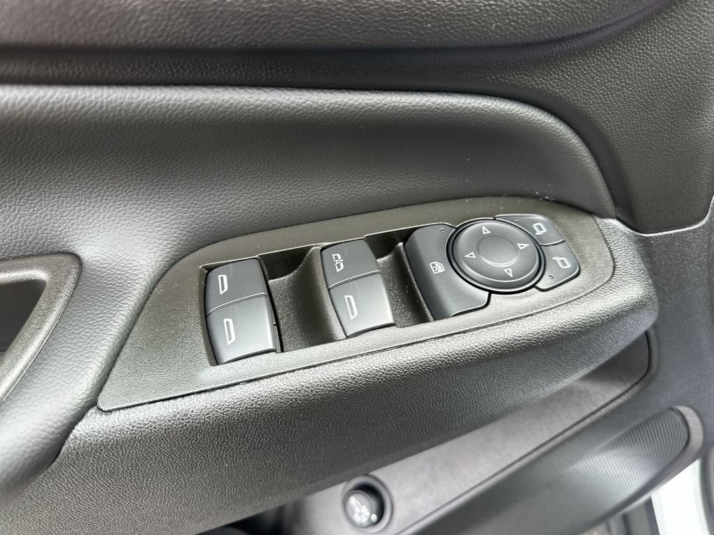 Used 2024 Chevrolet Equinox LT w/ LPO, Floor Liner Package AWD/4WD image 13