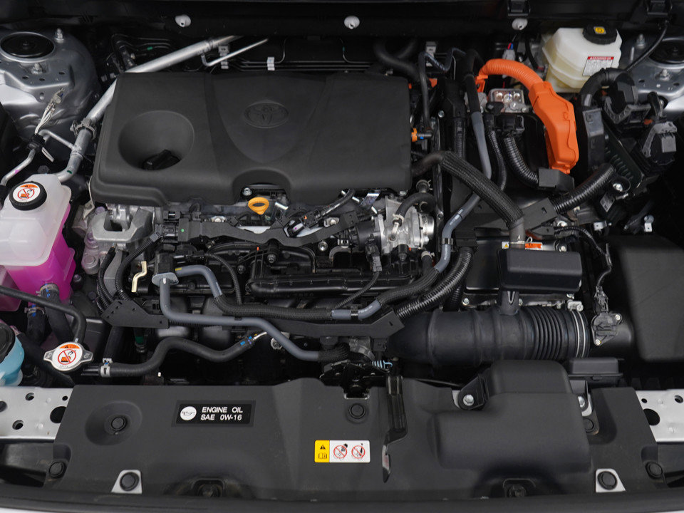 Used 2025 Toyota RAV4 LE image 32