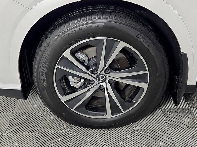 Used 2024 Lexus RX 350 FWD w/ Technology Package image 9