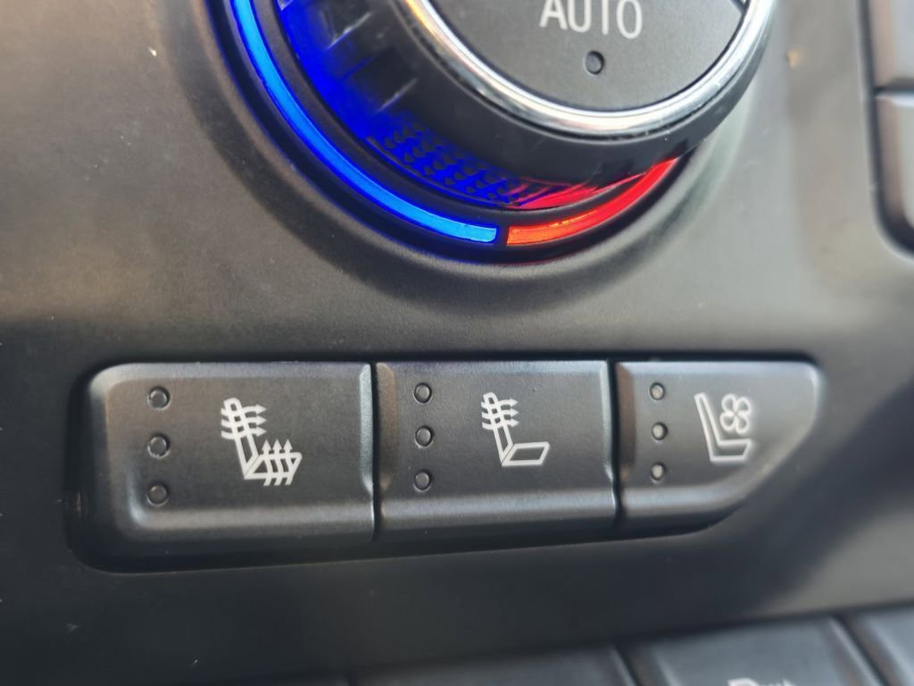 Used 2021 Chevrolet Silverado 3500 LTZ w/ LTZ Premium Package image 10