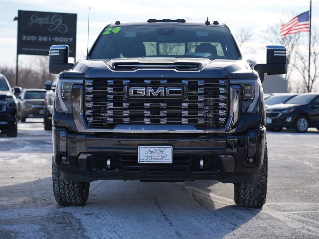 Used 2024 GMC Sierra 3500 Denali Ultimate image 8