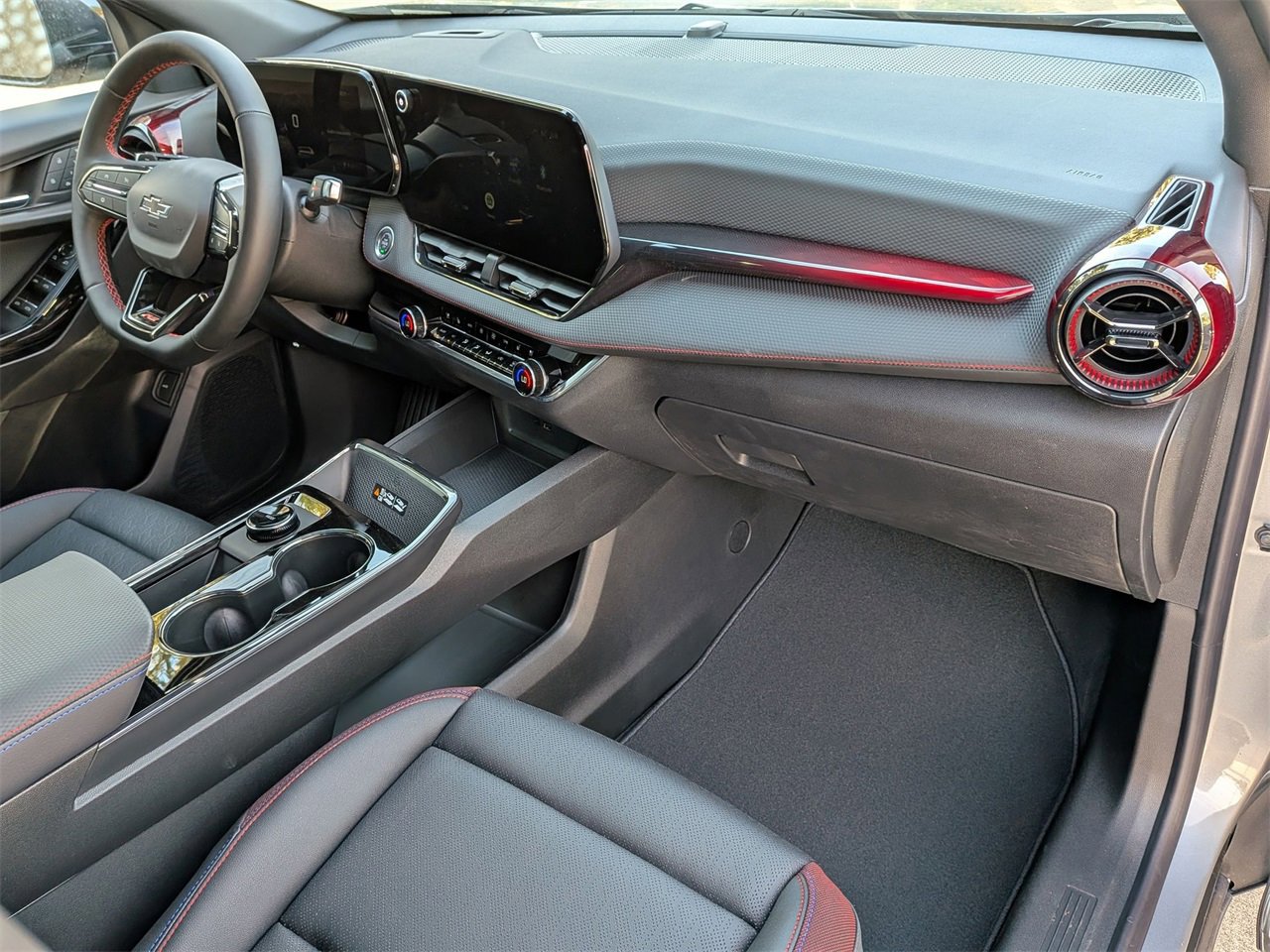 New 2026 Chevrolet Equinox RS w/ Convenience Package III image 25