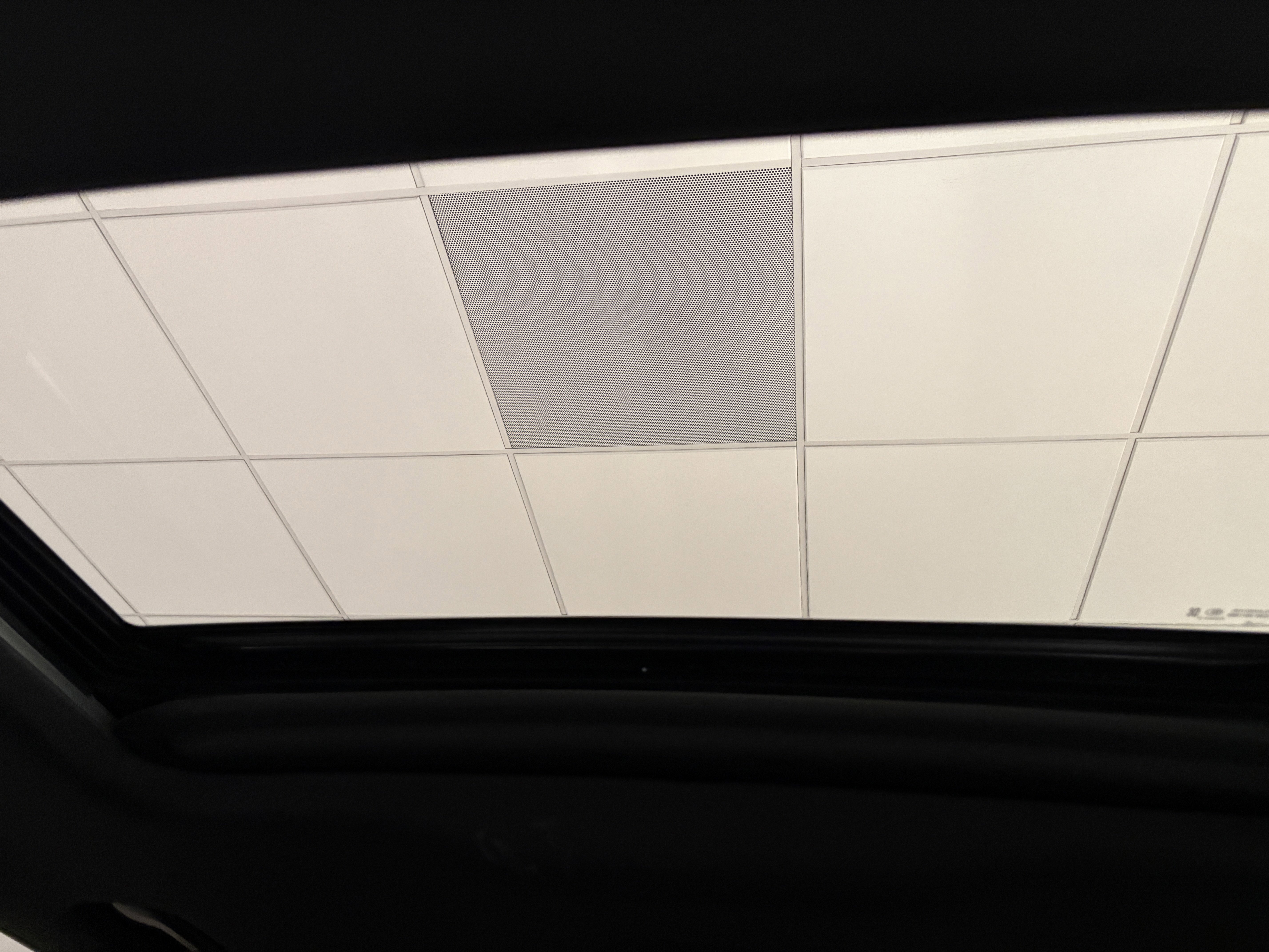 Used 2025 Chevrolet Colorado ZR2 w/ Midnight Edition image 19