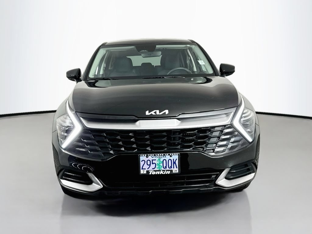 Used 2025 Kia Sportage LX FWD image 3
