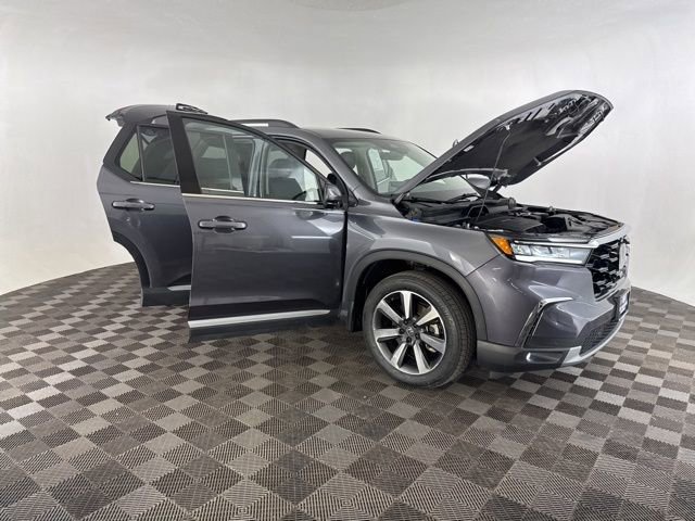 Used 2024 Honda Pilot Elite image 12
