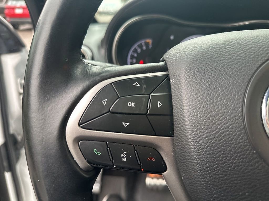 Used 2019 Jeep Grand Cherokee High Altitude image 14