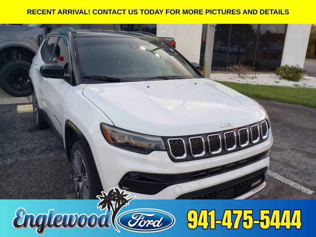 Used 2023 Jeep Compass Limited w/ Elite Group AWD/4WD image 1