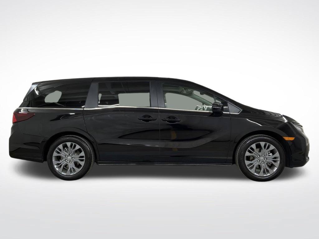 Certified 2026 Honda Odyssey Touring image 34