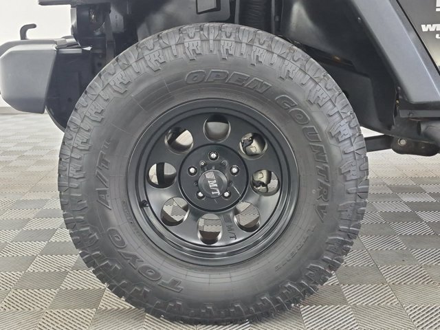 Used 2014 Jeep Wrangler Unlimited Sport w/ Connectivity Group AWD/4WD image 26