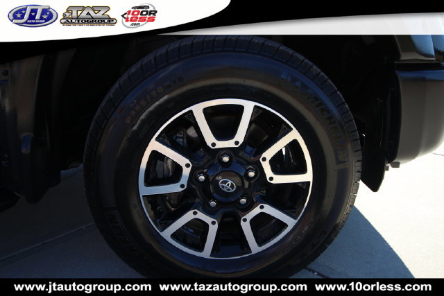 Used 2020 Toyota Tundra SR5 w/ SR5 Upgrade Package RWD image 9