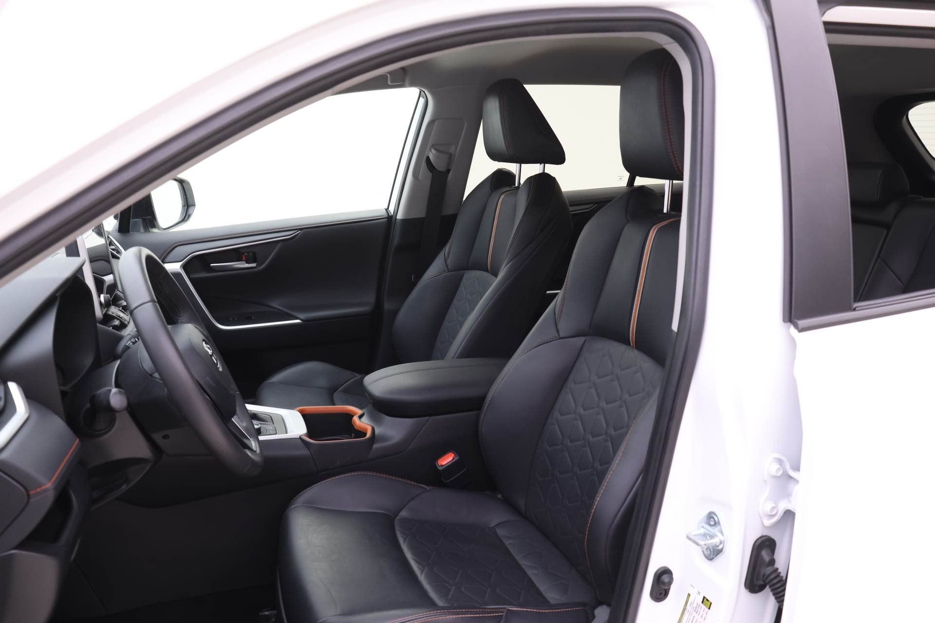 Used 2024 Toyota RAV4 Adventure image 3