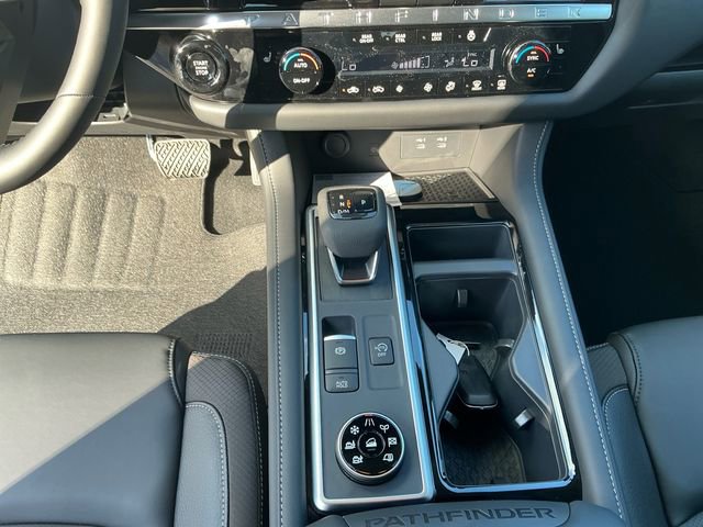 New 2026 Nissan Pathfinder SL image 13