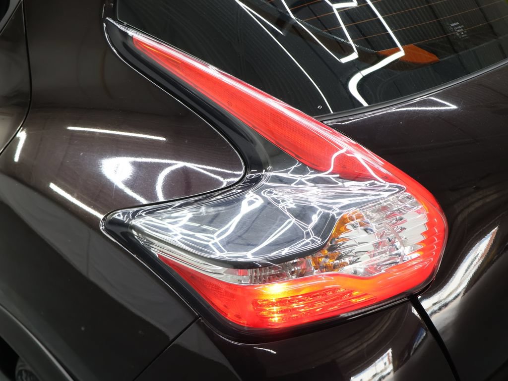 Used 2016 Nissan Juke S FWD image 28
