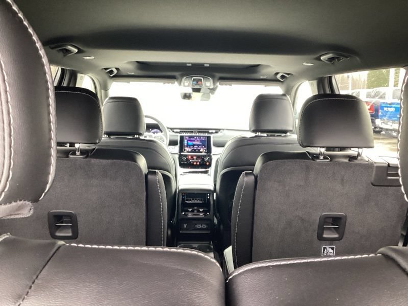 New 2025 Jeep Grand Cherokee L Altitude AWD/4WD image 16