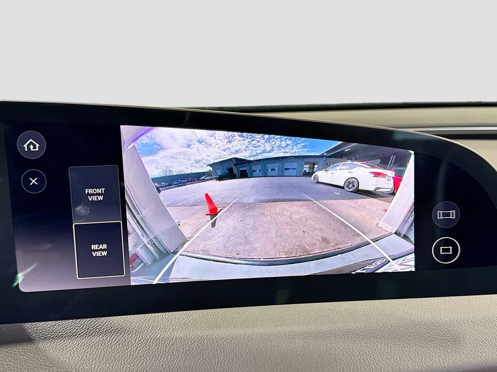 Used 2024 Lucid Air Pure image 25