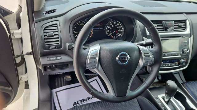Used 2016 Nissan Altima 2.5 SV FWD image 11