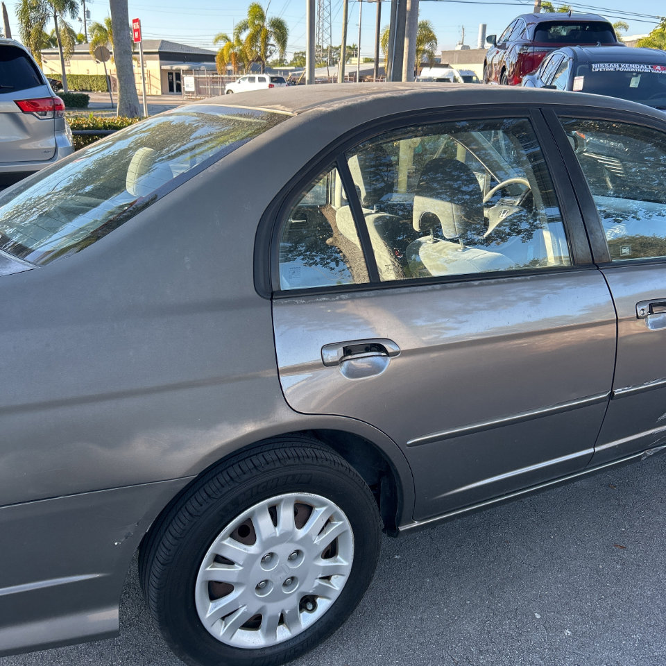 Used 2004 Honda Civic LX image 10