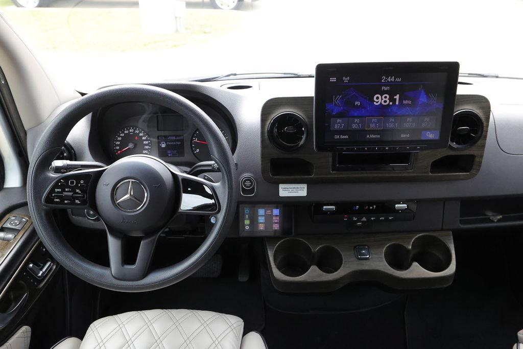 Used 2021 Mercedes-Benz Sprinter 3500 image 22