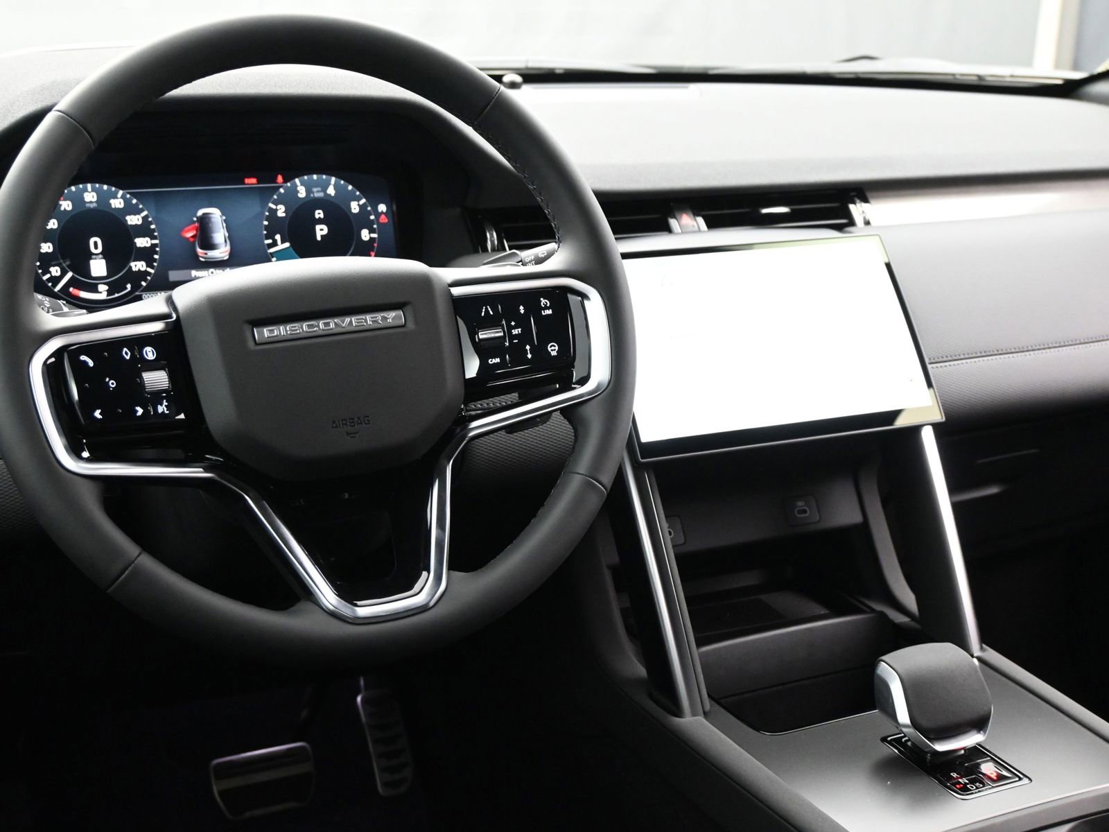 New 2025 Land Rover Discovery Sport Dynamic SE image 7