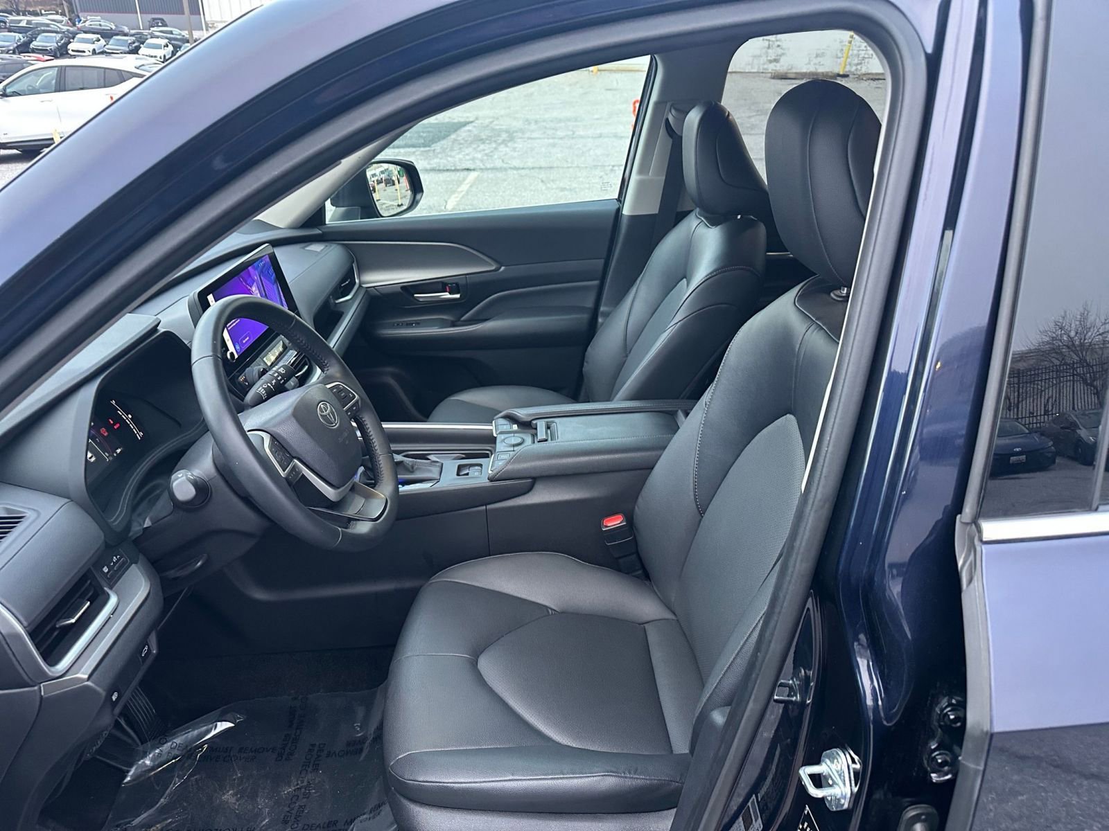 Used 2025 Toyota Grand Highlander XLE image 27