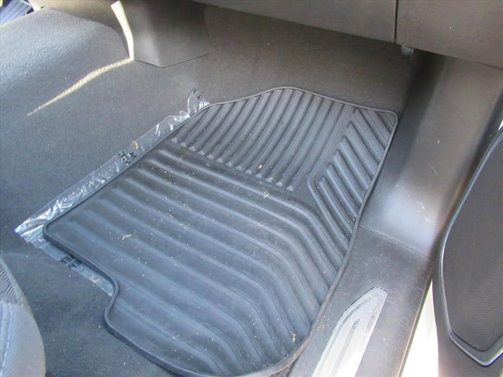 Used 2024 Chevrolet Silverado 1500 LT AWD/4WD image 31