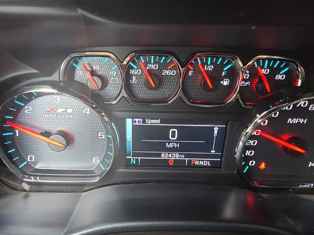 Used 2018 Chevrolet Silverado 1500 LT w/ All Star Edition AWD/4WD image 18