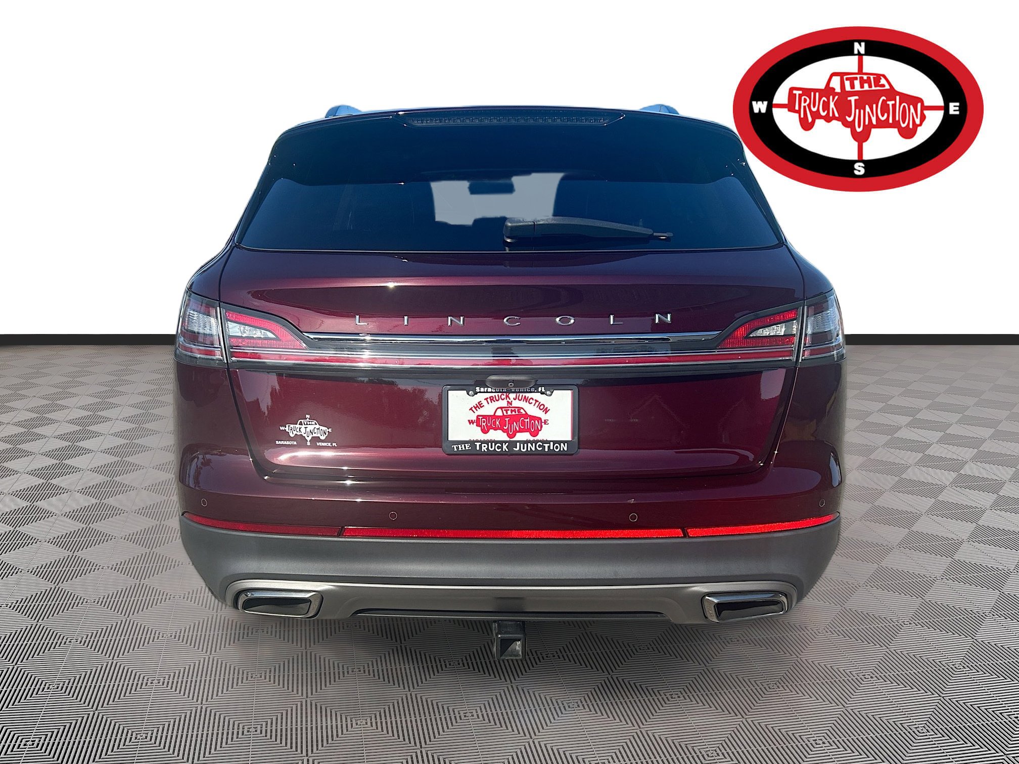 Used 2021 Lincoln Nautilus Reserve w/ Equipment Group 201A FWD image 6