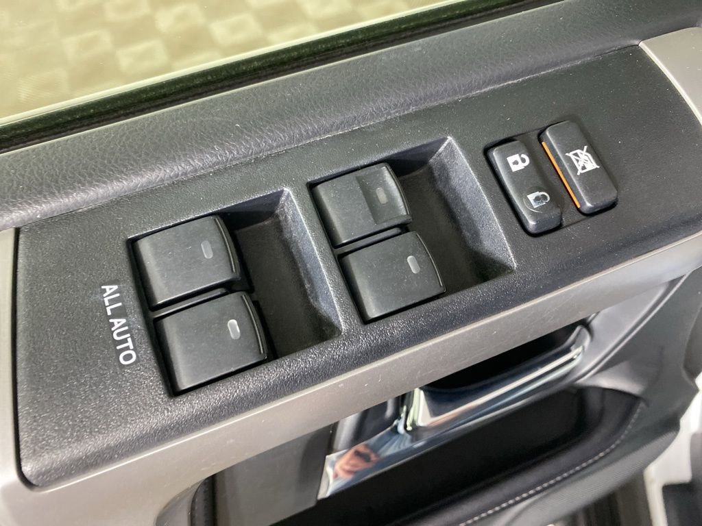 Used 2016 Toyota 4Runner SR5 AWD/4WD image 22