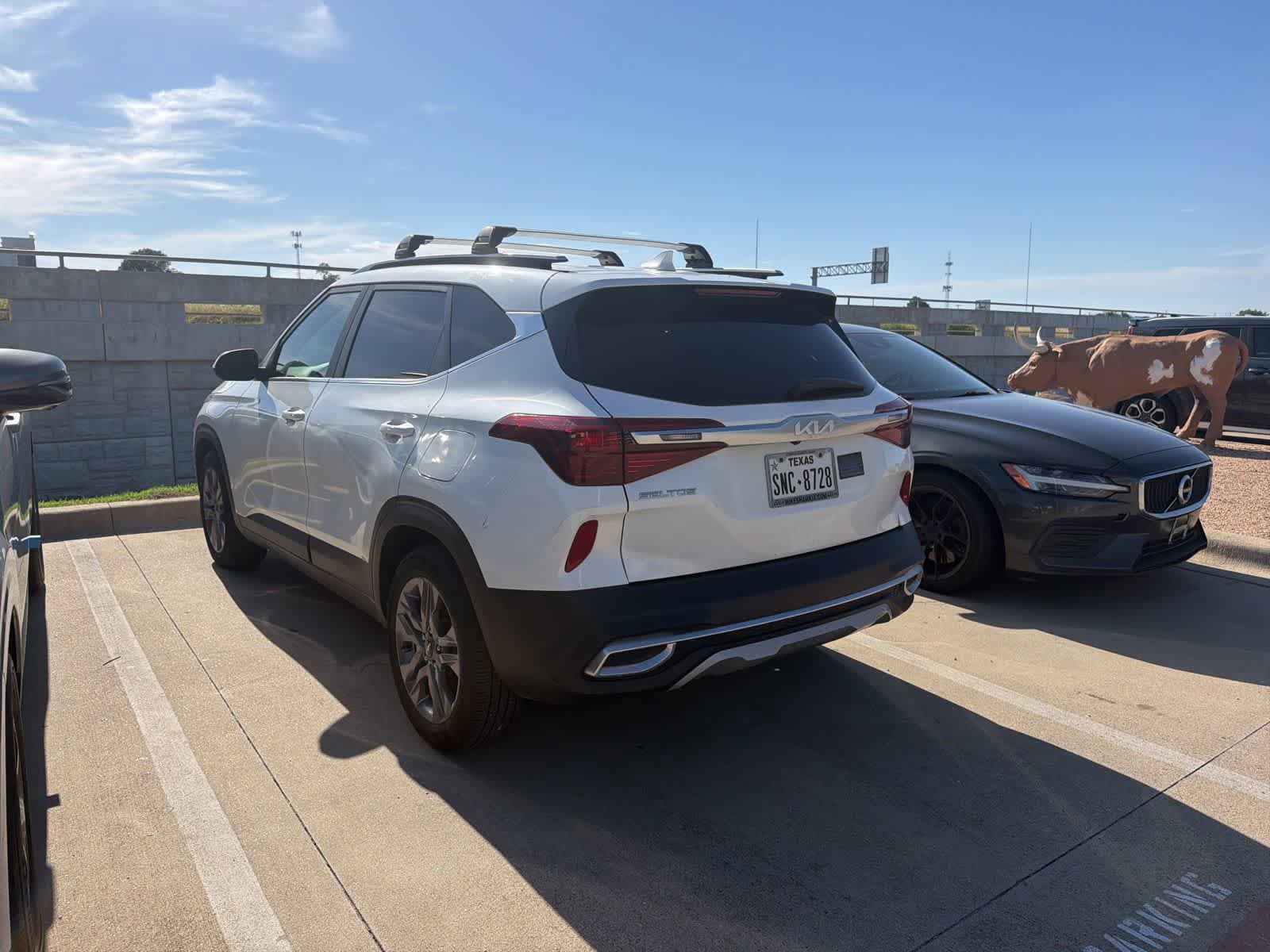 Used 2023 Kia Seltos S FWD image 11