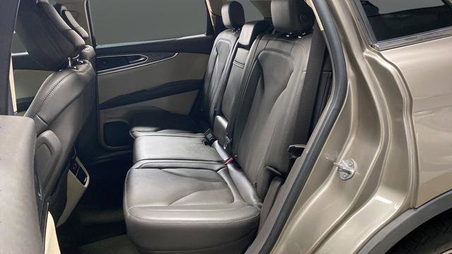 Used 2020 Lincoln Nautilus Reserve w/ Equipment Group 201A image 22