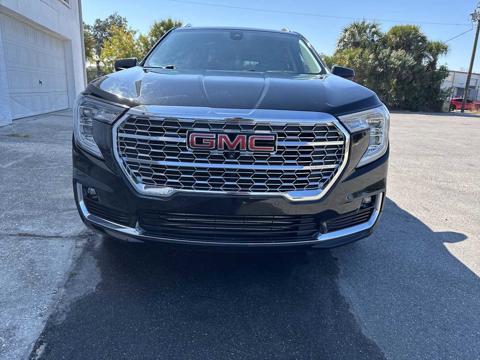 Used 2022 GMC Terrain Denali w/ Denali Premium Package image 9