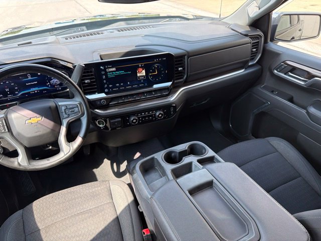 Used 2023 Chevrolet Silverado 1500 LT AWD/4WD image 19