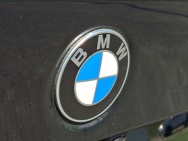 Certified 2025 BMW 330i xDrive Sedan w/ Premium Package AWD/4WD image 31