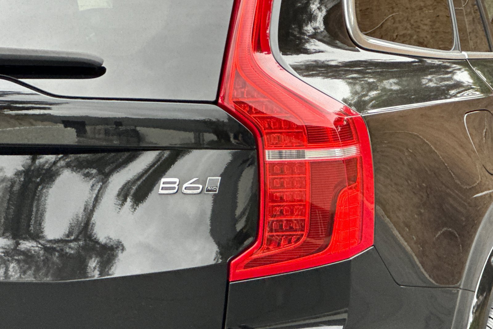 Certified 2023 Volvo XC90 B6 Core w/ Protection Package Premier AWD/4WD image 33