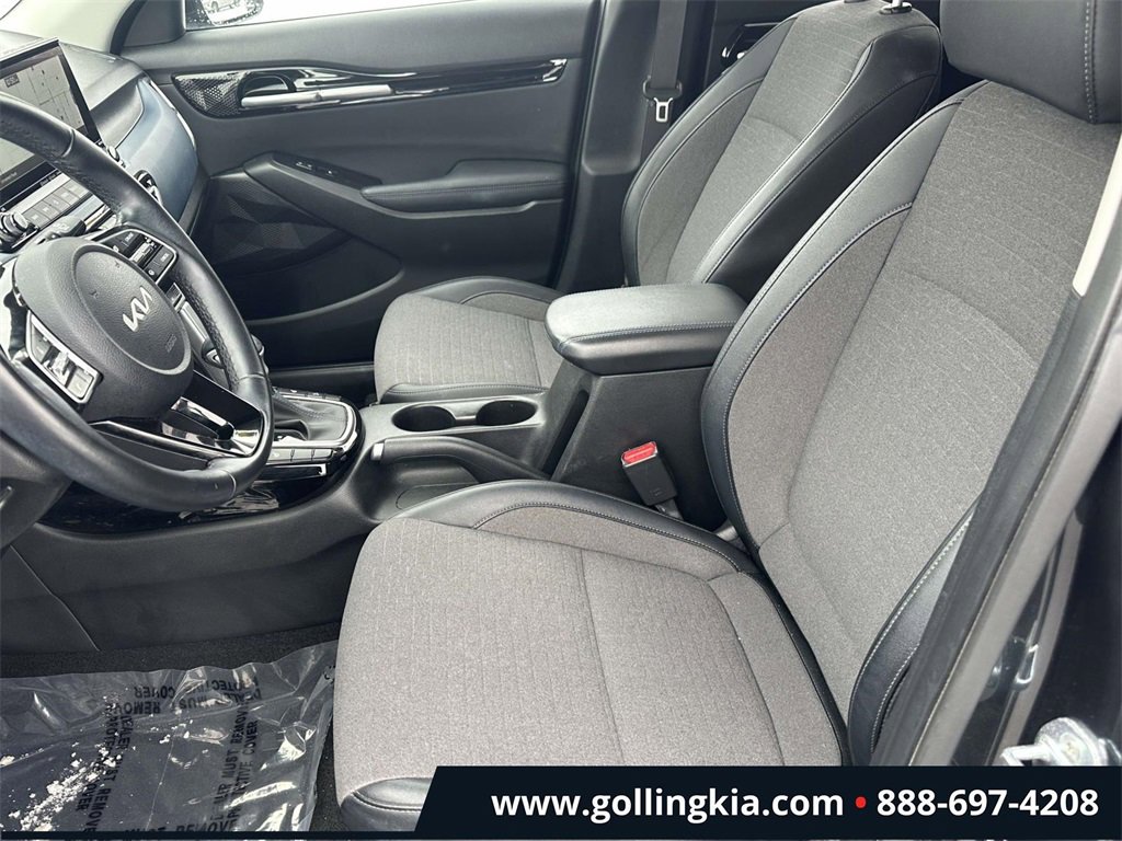 Certified 2022 Kia Seltos S image 16