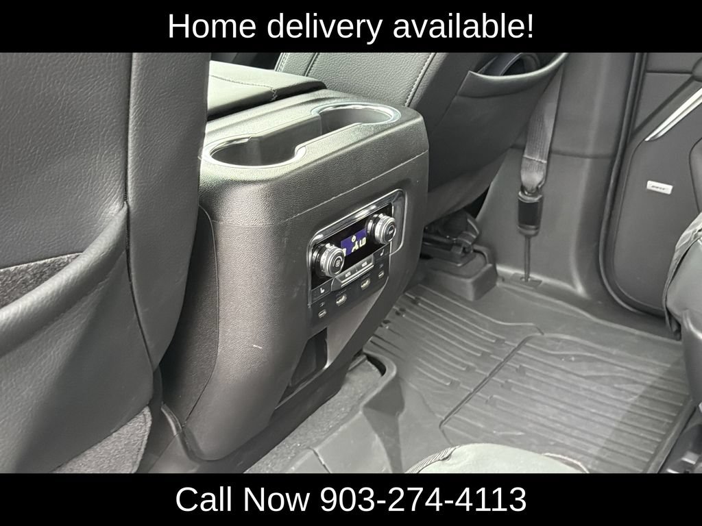 Used 2026 GMC Yukon XL Denali w/ Denali Reserve Package AWD/4WD image 16