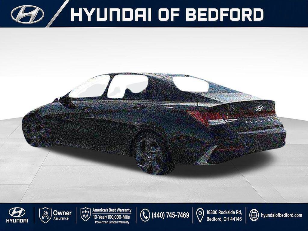 New 2026 Hyundai Elantra SEL Sport FWD image 4
