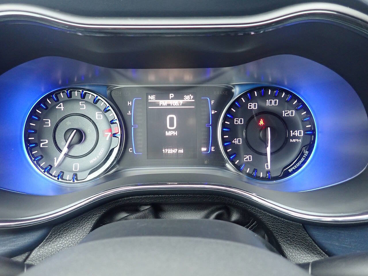 Used 2015 Chrysler 200 S image 4