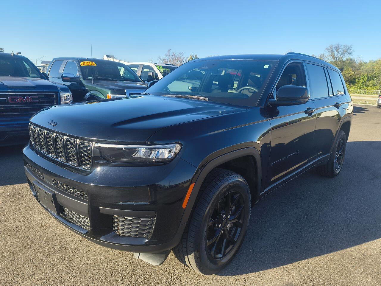 Used 2024 Jeep Grand Cherokee L Altitude image 1