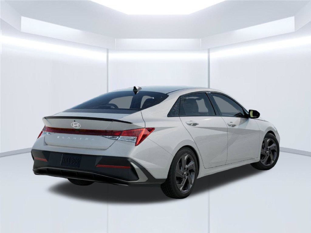 New 2026 Hyundai Elantra Sport FWD image 4