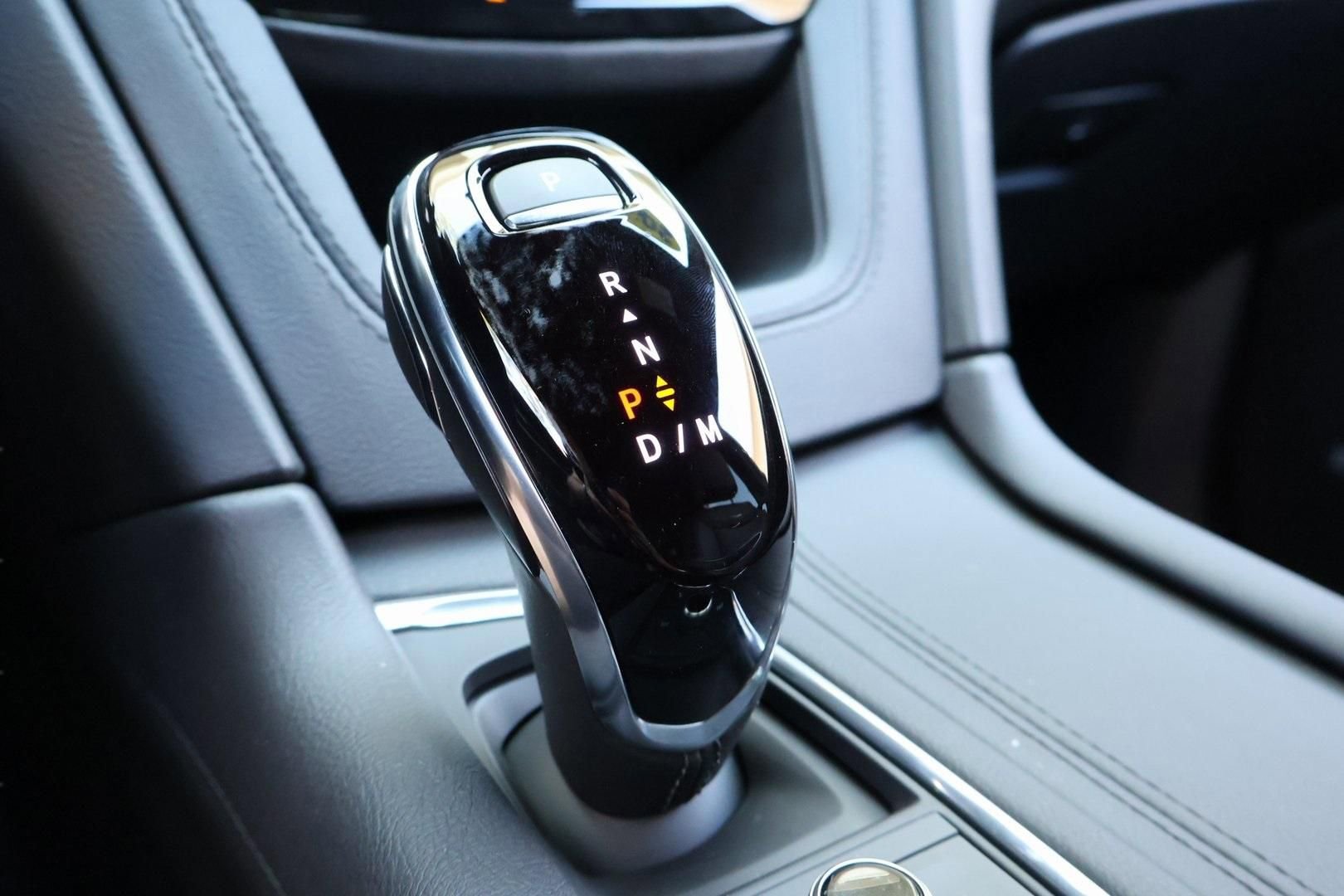 Certified 2025 Cadillac XT6 Premium Luxury image 24