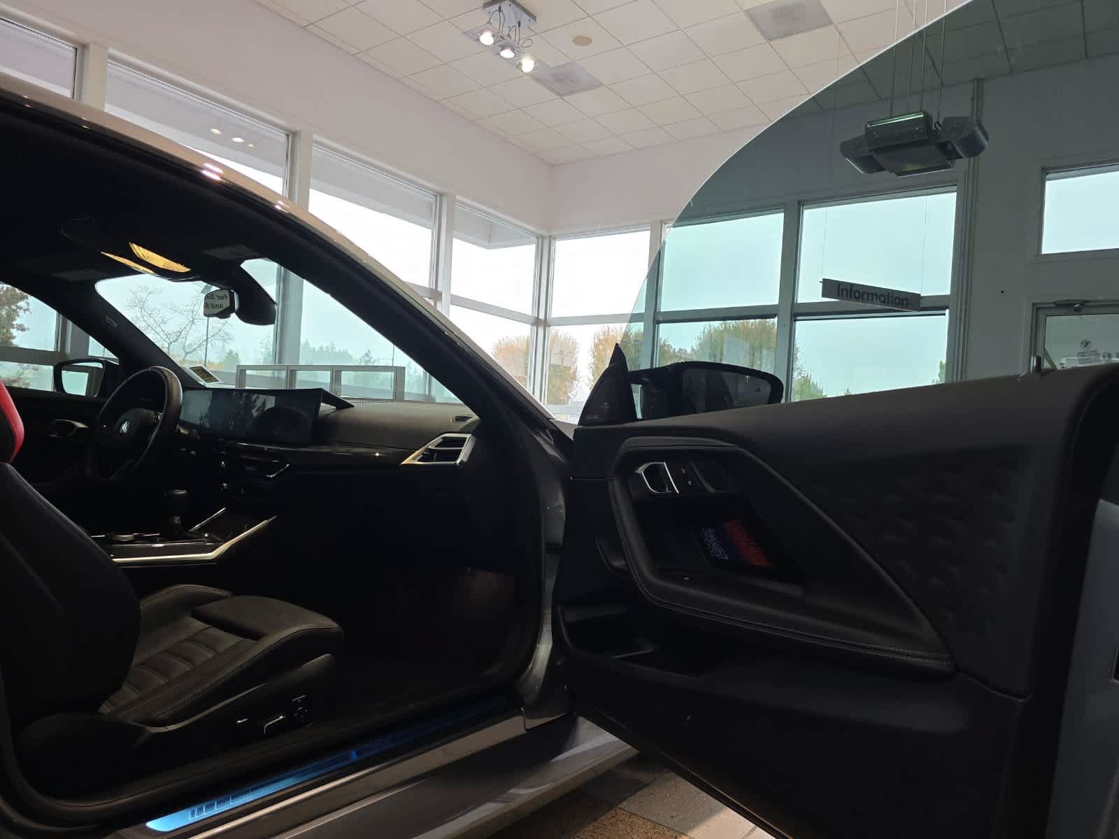 Used 2025 BMW M2 w/ Lighting Package RWD image 28