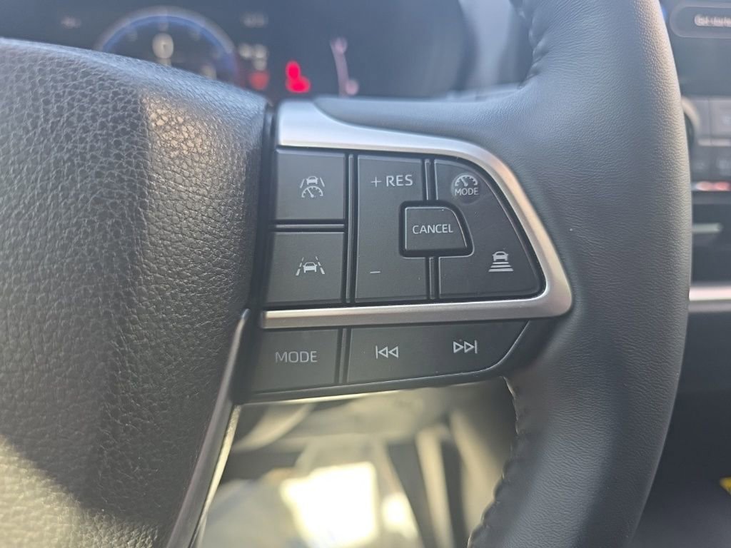 Used 2025 Toyota Grand Highlander FWD image 26