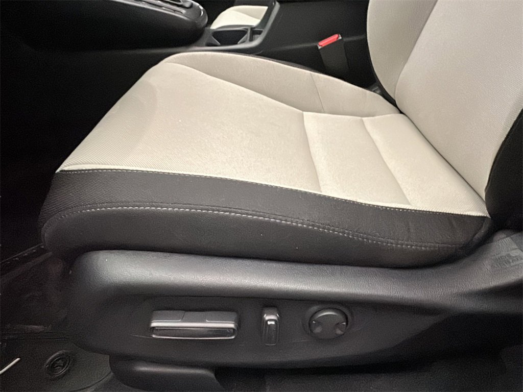 Certified 2026 Honda CR-V EX image 11