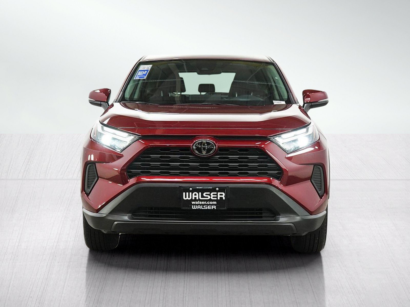 Used 2024 Toyota RAV4 LE AWD/4WD image 8