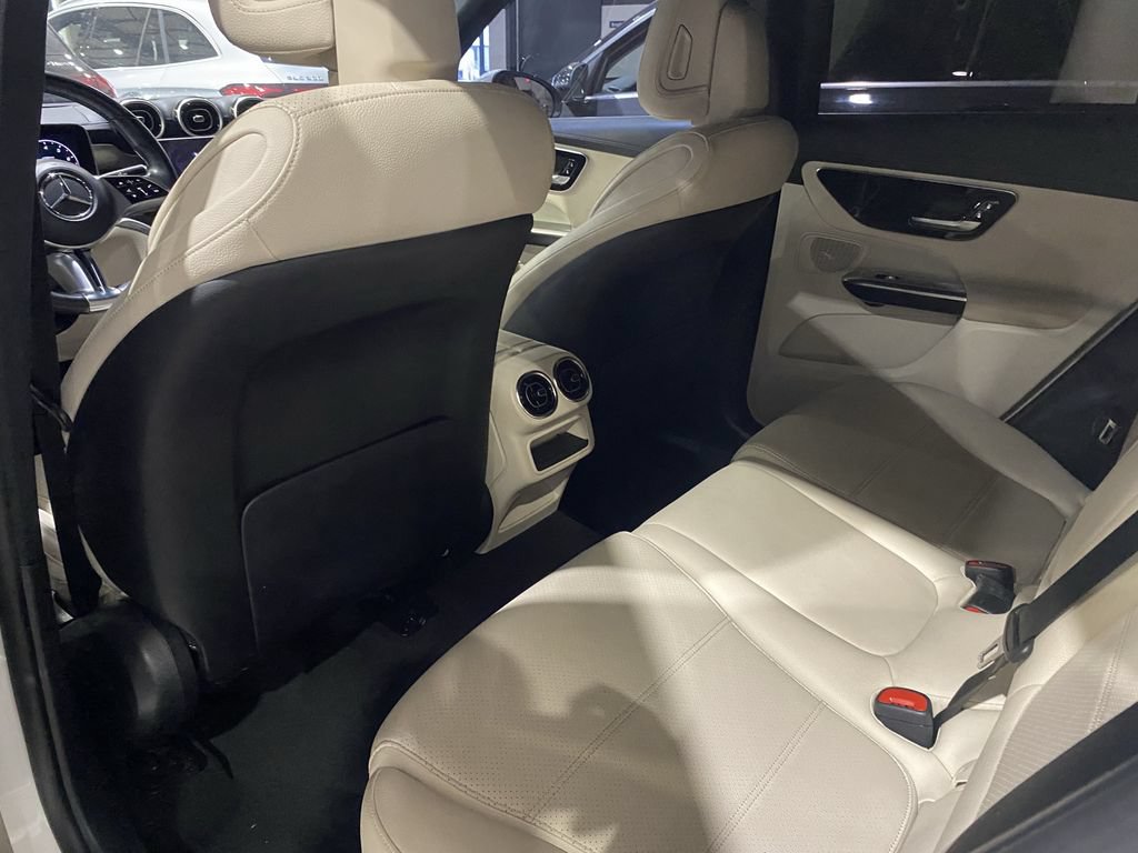 Certified 2023 Mercedes-Benz GLC 300 image 5