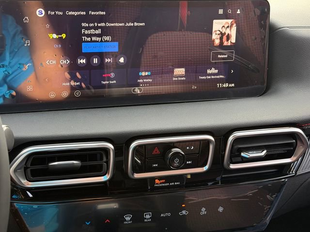New 2026 Nissan Sentra SR w/ Floor Mat Package FWD image 21