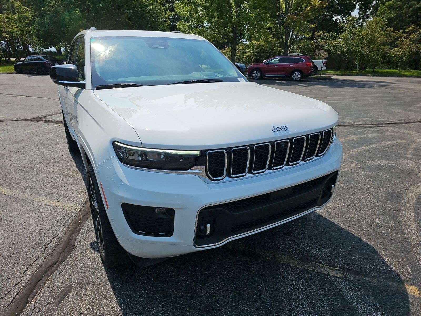 Used 2023 Jeep Grand Cherokee Overland w/ Adv Protech Group III AWD/4WD image 8